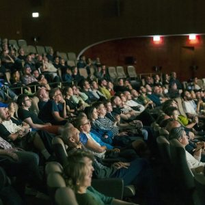 Eröffnung des Fantasy Film Festival in Berlin am 13. September 2023 mit dem Filmuniversität Konrad Wolf  Kurzfilm "Der Eisspin" und dem Luc Besson Movie DogMan unter der Anwesendheit von Schauspieler Clemens Schick im Zoo Palast Berlin. 

Foto: Pedro Becerra - STAGEVIEW.de